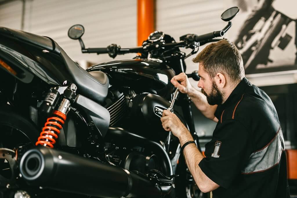 Who choose Gross and Son for Motorcycle Repair motorcycle body shop Pensacola